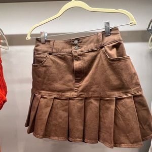 Brown skirt in Size XS from Hollister - never worn with tags on